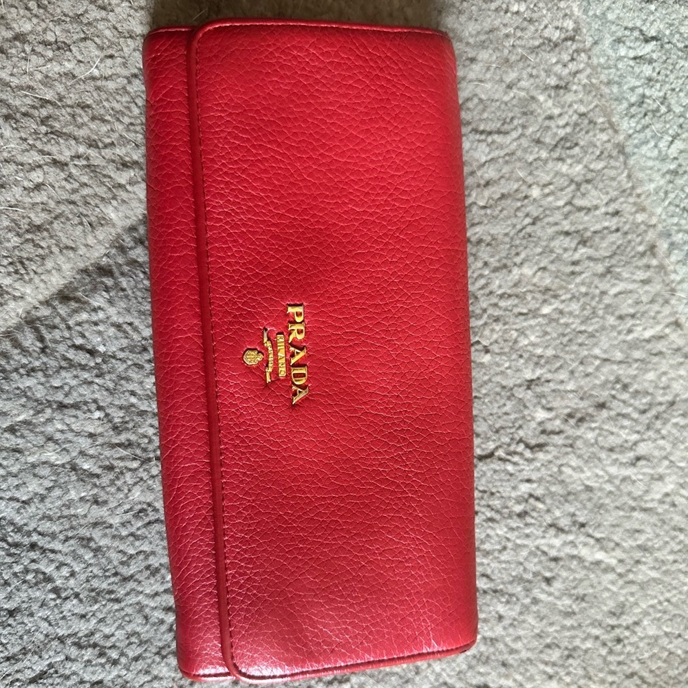 Prada wallet like new bifold